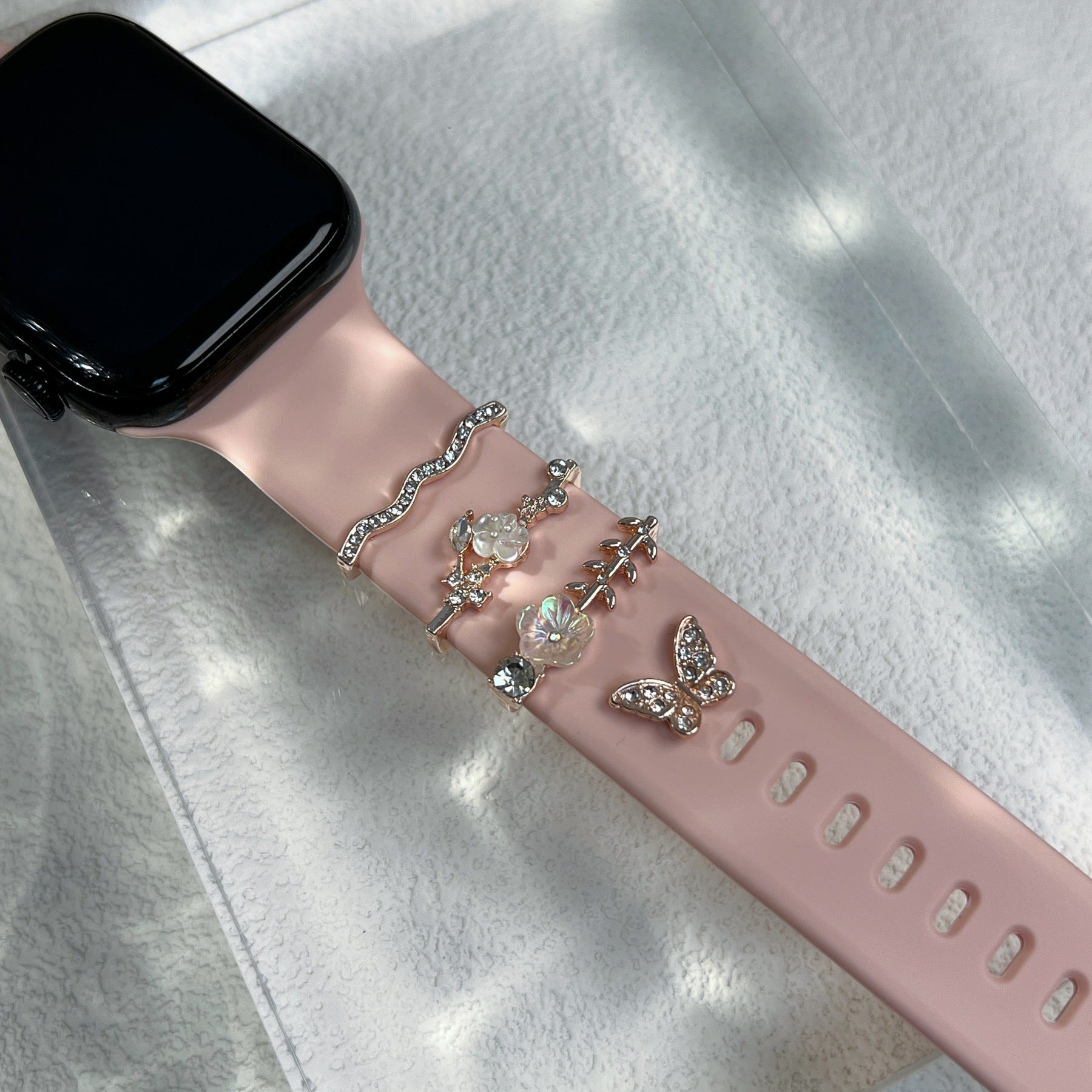 Casual and formal Apple Watch band appearance