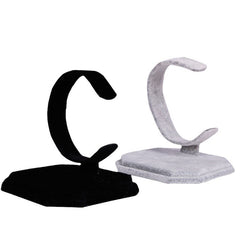 Presentation of accessories on a velvet display
