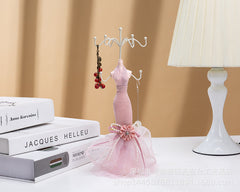 Sophisticated design of the jewellery display rack