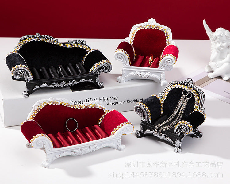 Elegant Vintage Style Resin Jewelry Organizer Sofa Red Version