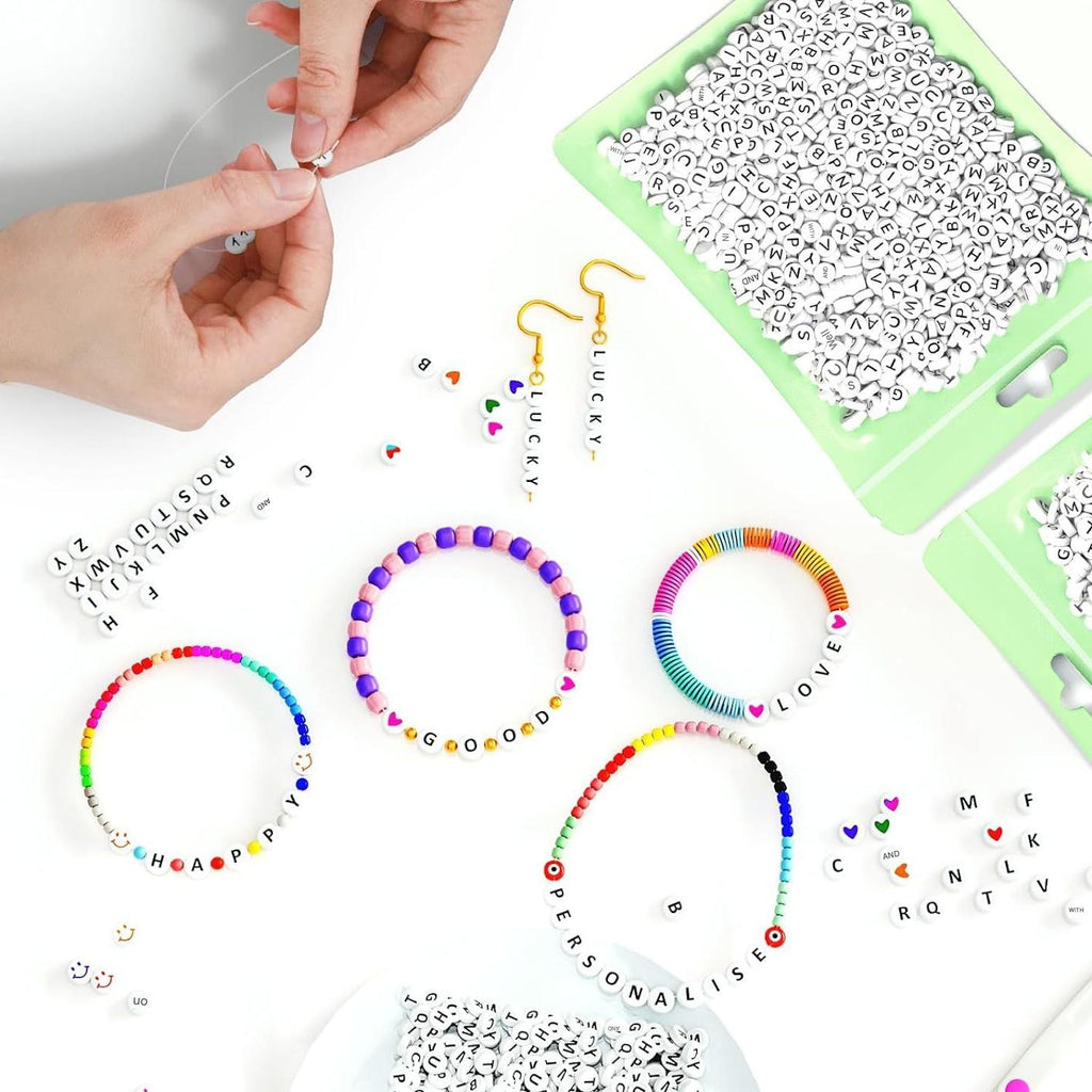 Image of a 1000-piece DIY bead kit showcasing letter beads