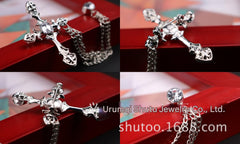 Stylish vintage cross brooch with crown design in gold