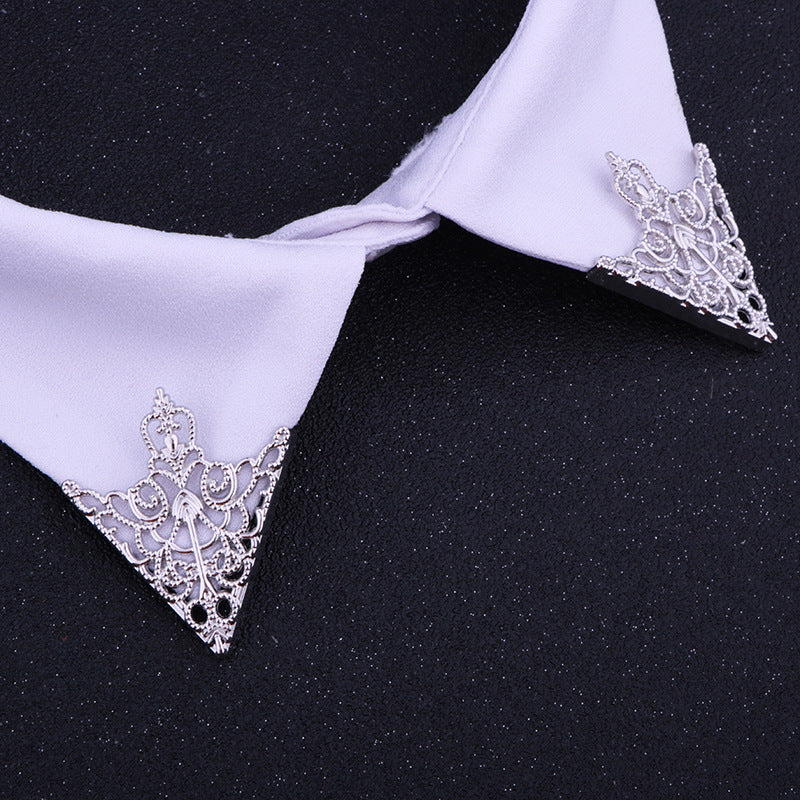 Retro Triangle Crown Brooch - Antique Bronze