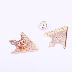 Retro Triangle Crown Brooch - Antique Copper