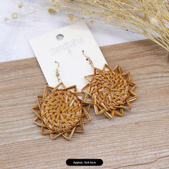Eco-friendly Rattan Earrings Image 3