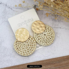 Stylish Women's Earrings Image 7