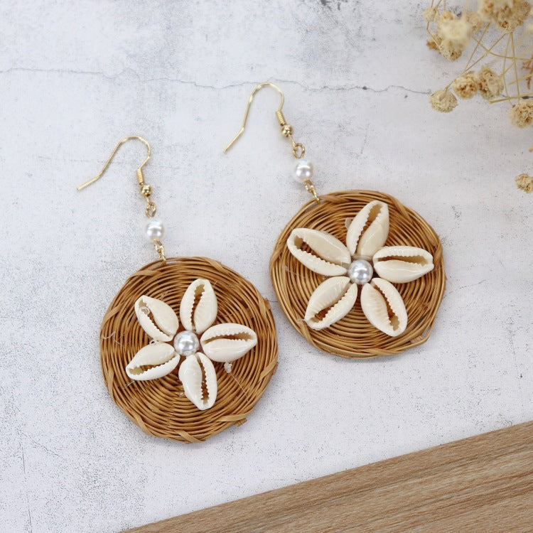Eco-friendly Rattan Earrings Image 3
