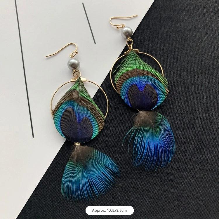 Gift box with stylish earrings image 10