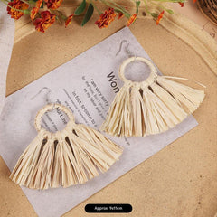 Fashionable lightweight earrings for summer outings