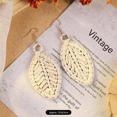 Fashionable lightweight earrings for summer outings