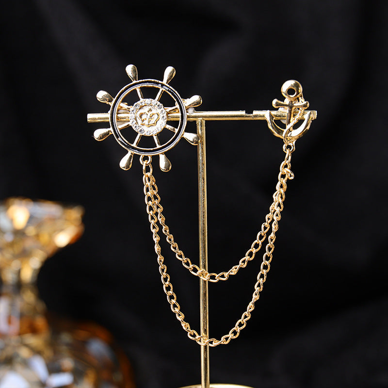 Rhinestones and pearls in focus for jewellery
