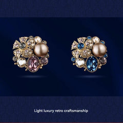 Chic Pearl Pin Image 2