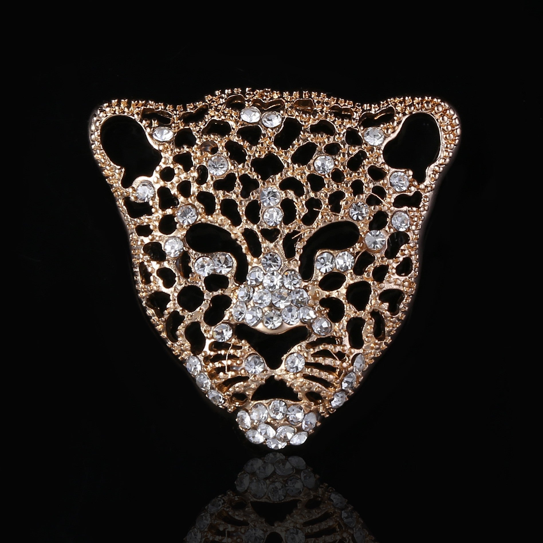 Charming animal pin brooch - Unique animal collection