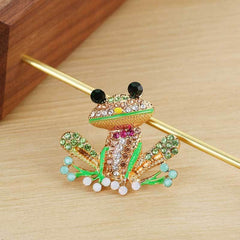 Charming animal pin brooch - Elephant design