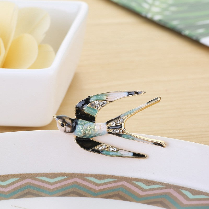 Charming animal pin brooch - Frog design