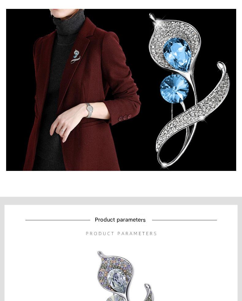 Fashion accessory floral brooch with shine