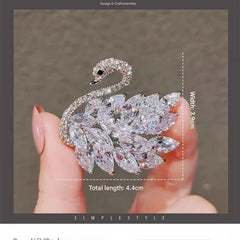 Detailed Look at the Swan Brooch Design