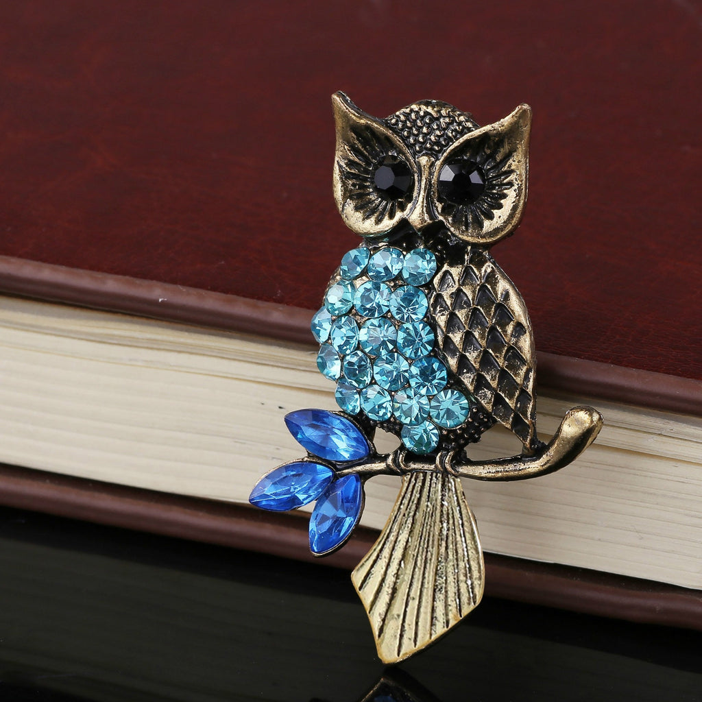 Elegant owl brooch suitable for gifts