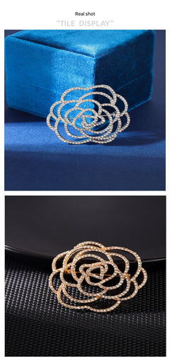 charming flower brooch detail