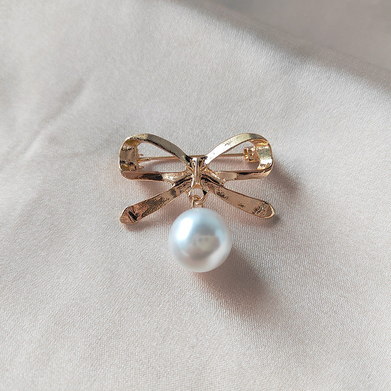 Fashionable pearl brooch for any occasion - Image 7