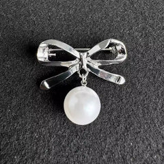 Stylish brooch on a dress - Image 8