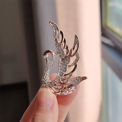 Stylish Women’s Brooch in classic white colour