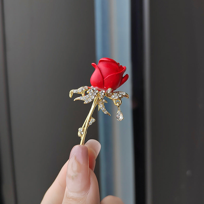 Close-up of Elegant Tulip Rose Brooch Pin