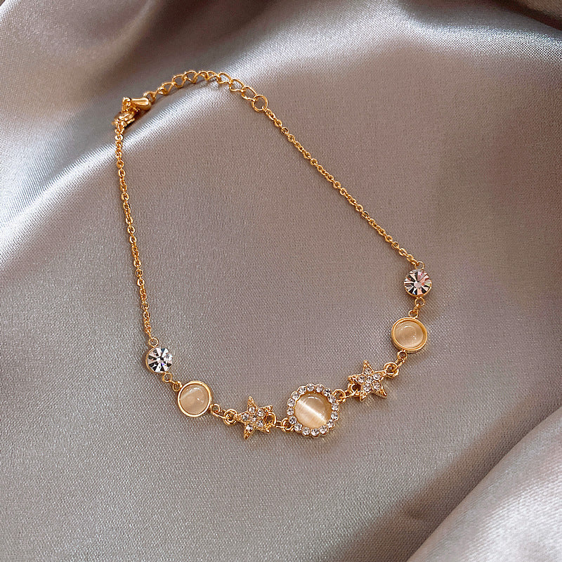 Stylish alloy bracelet with electroplated finish