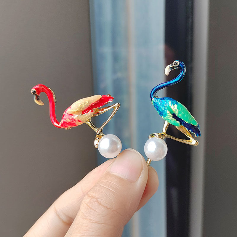 Vertical Display of Brooch - Image 9