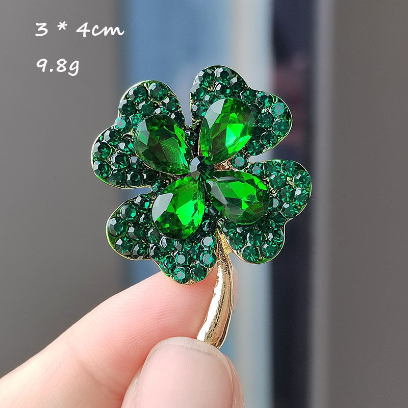 Versatile brooch suitable for formal wear