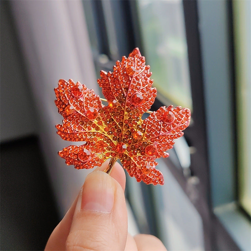 Stunning Leaf Brooch in Sleek Metal