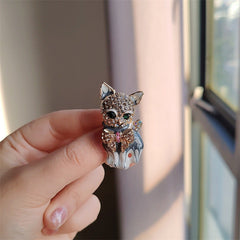 Stylish cat-themed alloy brooch on display