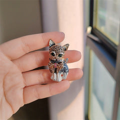 Gift-wrapped stylish cat brooch