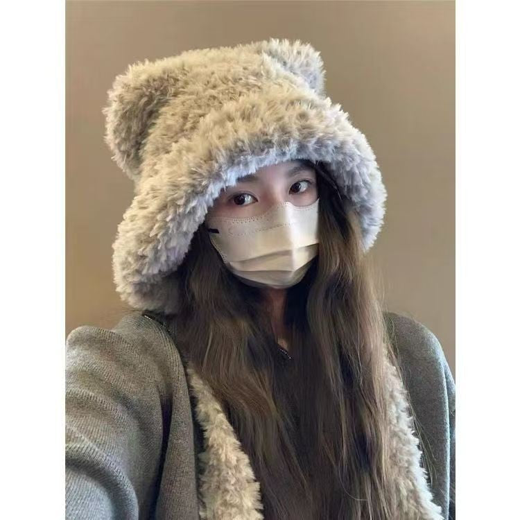 Trendy women's winter hat image