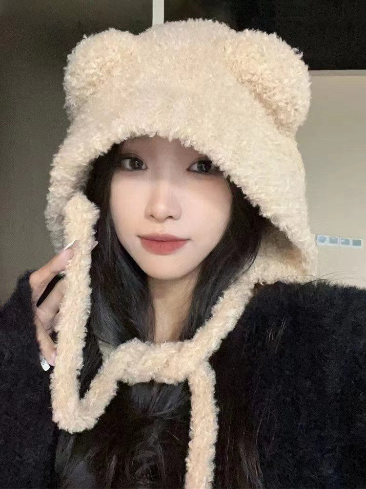 Versatile winter accessories in different shades