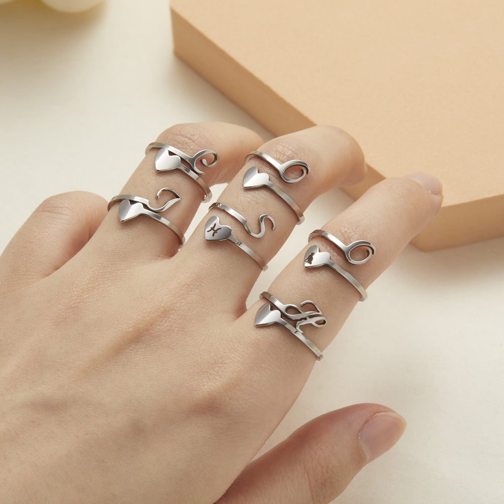 Assorted colours of adjustable stainless steel rings