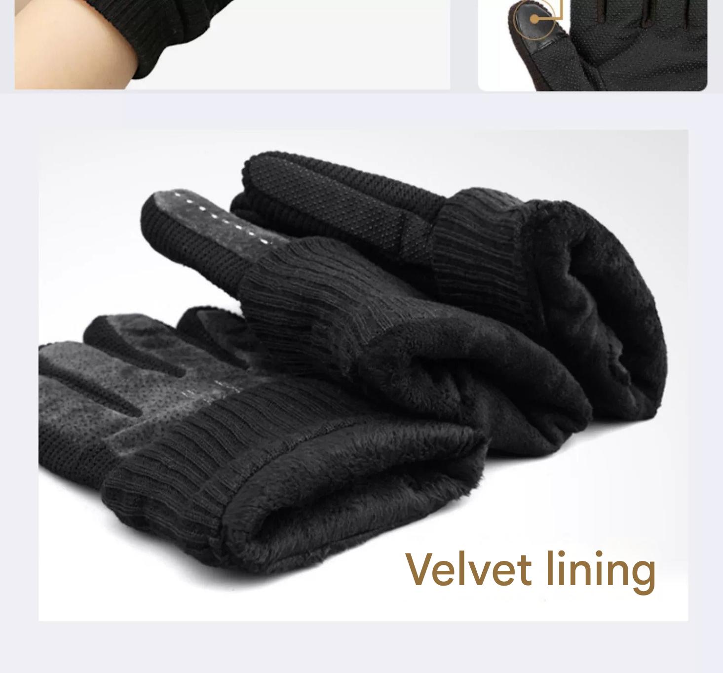 Men's insulated cap suitable for cold weather
