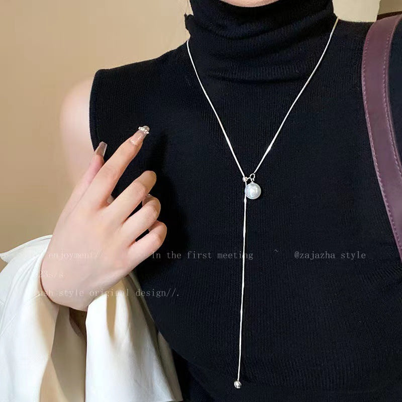 Elegant Pull-Down Pearl Long Necklace Image 9