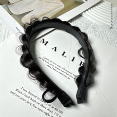 Stylish hairband suitable for special occasions