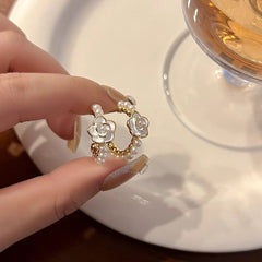 Floral design of camellia pearl earrings