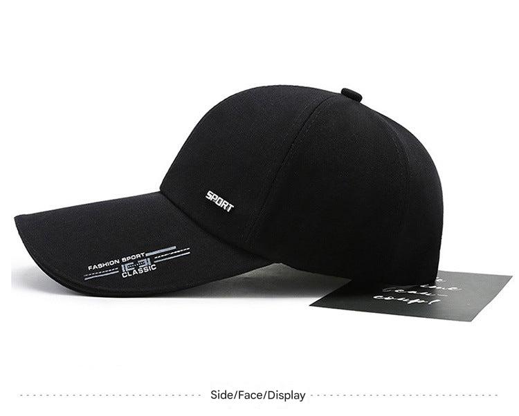 Comfortable men's hat in red for sun protection