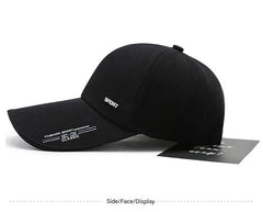 Comfortable men's hat in red for sun protection