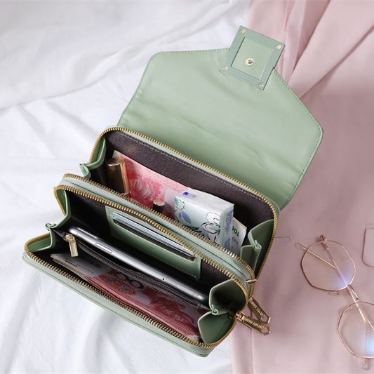 Stylish quilted mini shoulder bag in green