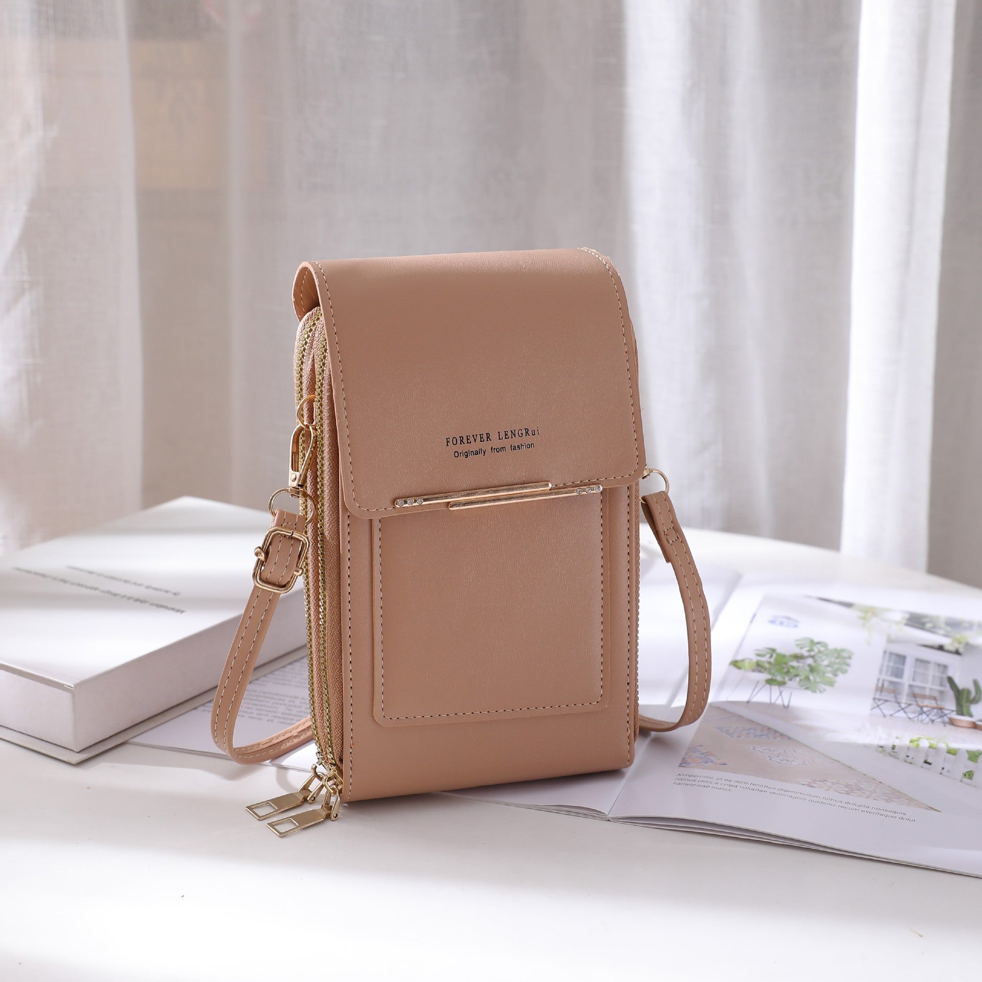 Compact white stylish handbag for women
