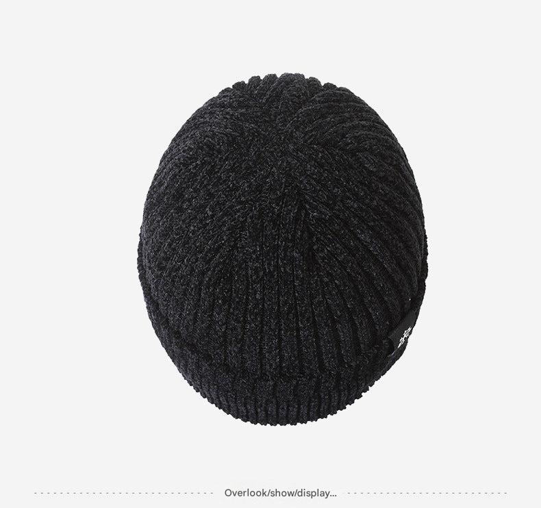 Comfortable one size fits all men’s winter beanie
