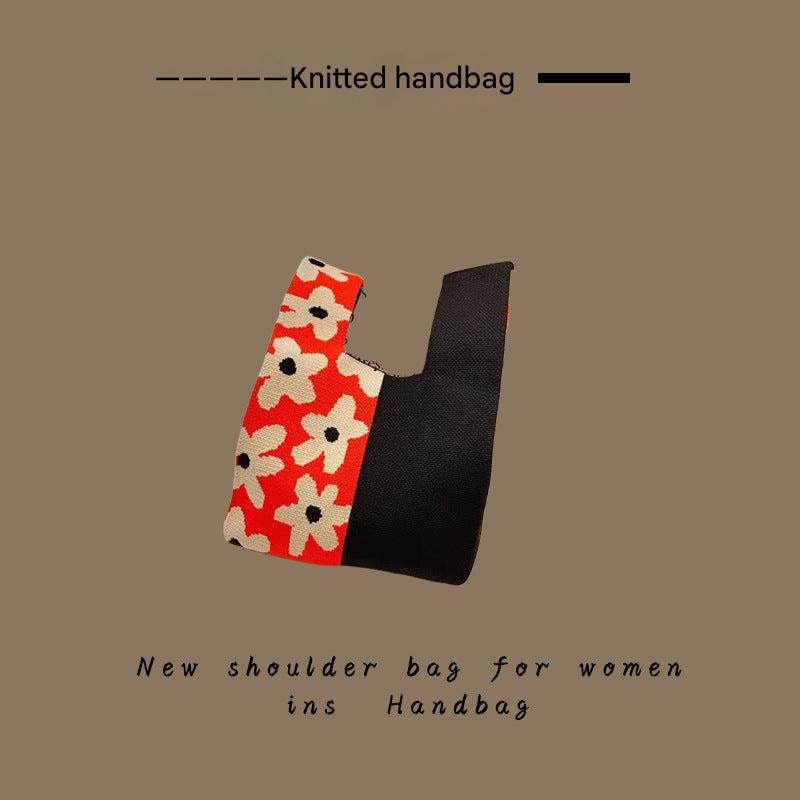 Knitted tote bag in casual setting