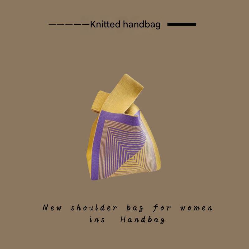 Spacious interior of the knitted tote bag