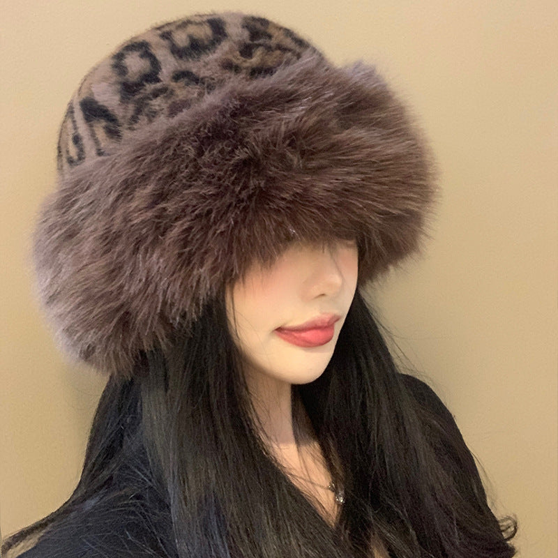 close-up of stylish leopard print hat - image 2