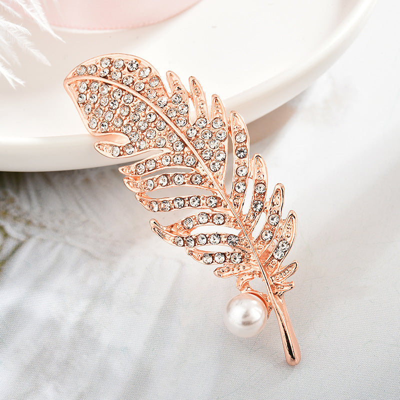 Gifting elegant rhinestone brooch to loved ones