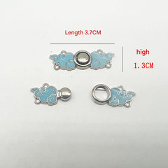 Metal clasp in antique bronze